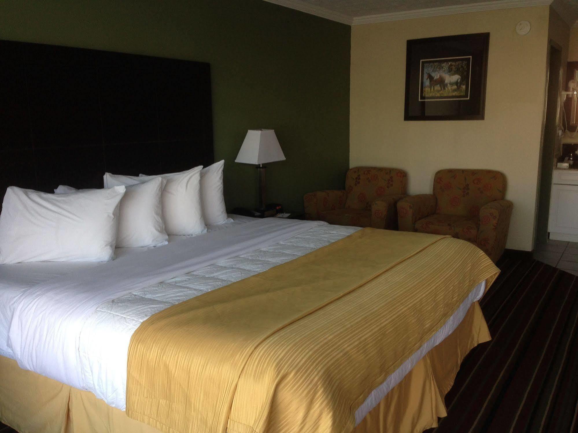 Quality Inn & Suites Horse Cave Kültér fotó