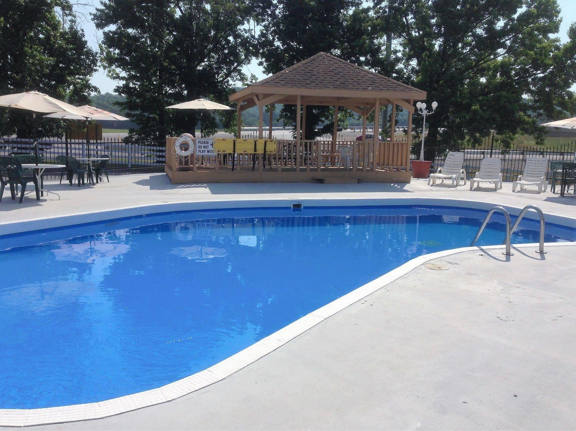 Quality Inn & Suites Horse Cave Kültér fotó