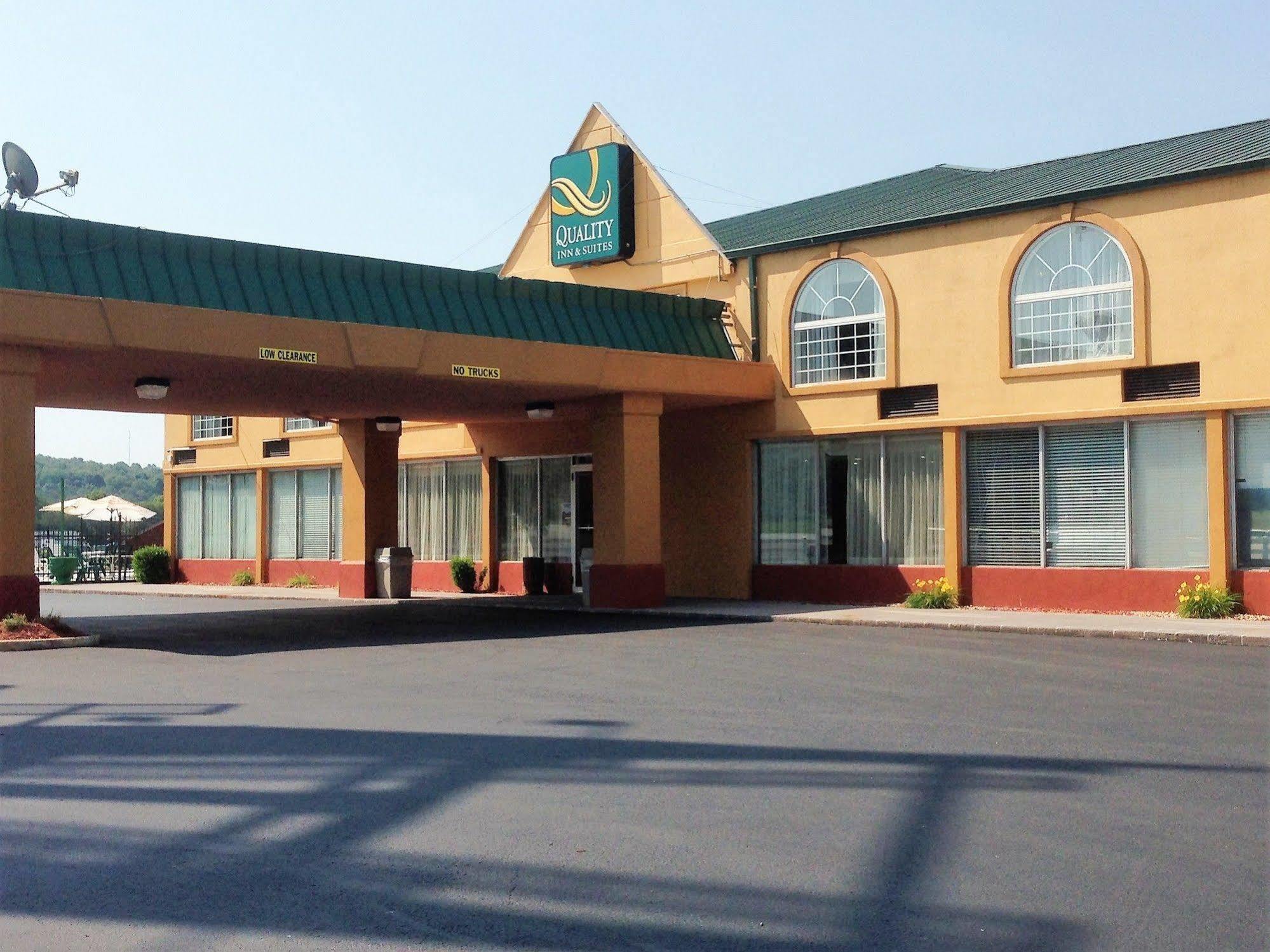 Quality Inn & Suites Horse Cave Kültér fotó